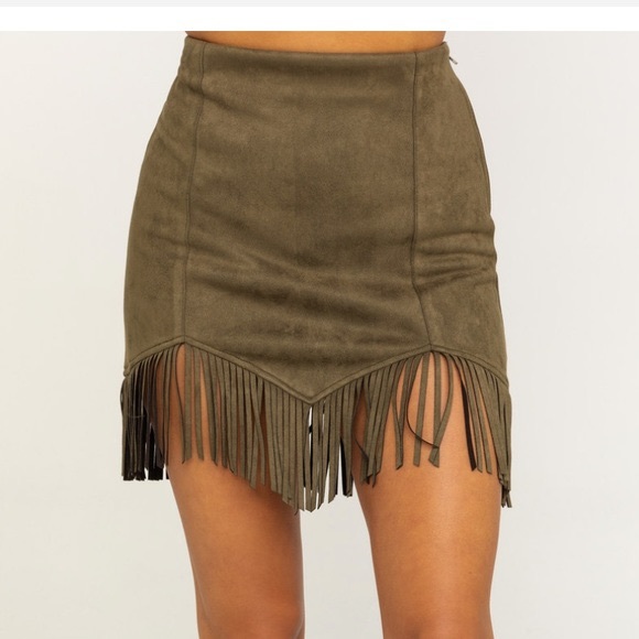 Flying Tomato Olive Suede Fringe Mini Skirt Size S - Picture 2 of 7